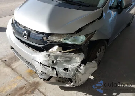 2016 Honda Fit Lx z USA, uszkodzony, nr VIN JHMGK5H52GX015573